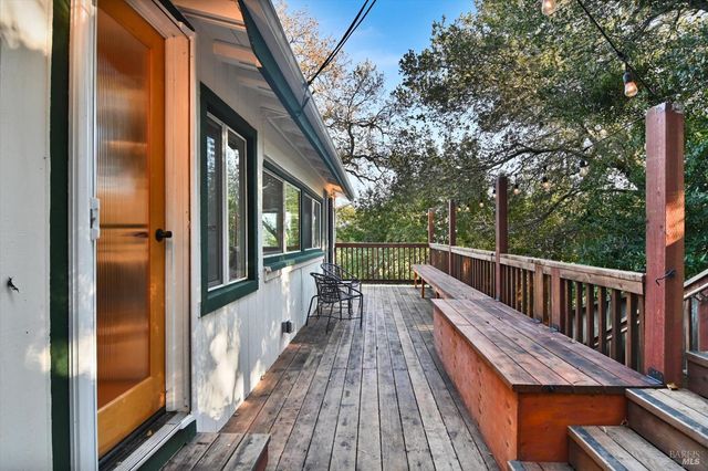 51 Berry Trl, Fairfax, CA 94930