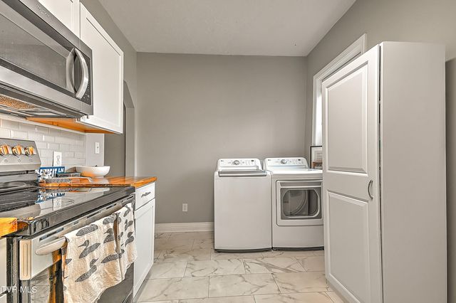 701 West Locust Street Apt 31, Johnson City, TN 37604