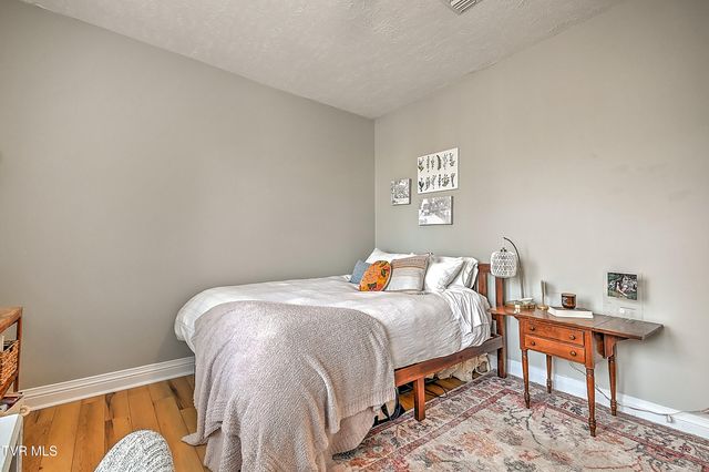 701 West Locust Street Apt 31, Johnson City, TN 37604