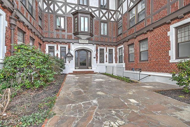 701 West Locust Street Apt 31, Johnson City, TN 37604