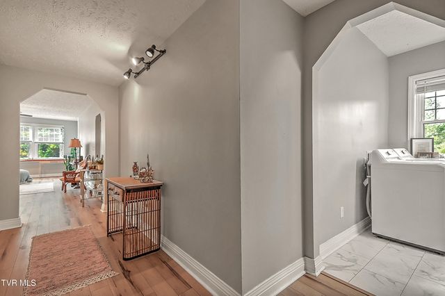 701 West Locust Street Apt 31, Johnson City, TN 37604