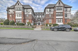 701 West Locust Street Apt 31, Johnson City, TN 37604