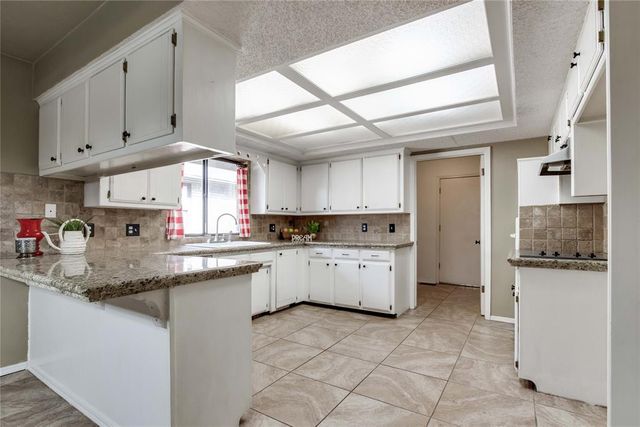 12909 Saint Christopher Drive, Oklahoma City, OK 73120