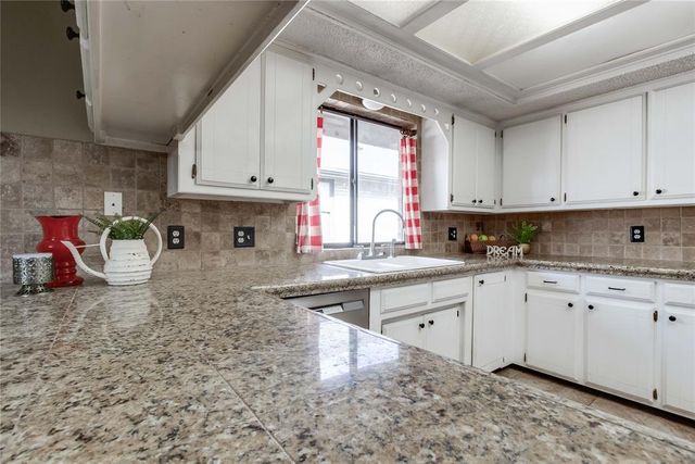 12909 Saint Christopher Drive, Oklahoma City, OK 73120