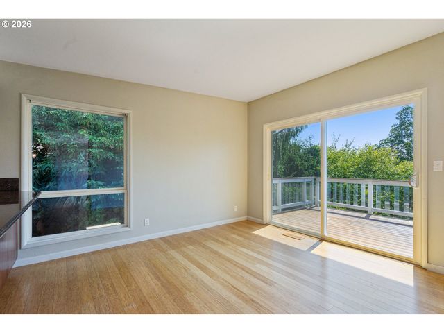 10435 Sw 63RD Dr, Portland, OR 97219