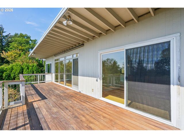 10435 Sw 63RD Dr, Portland, OR 97219