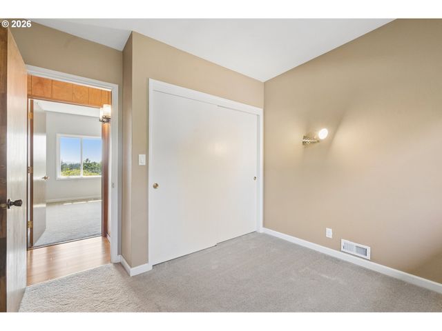 10435 Sw 63RD Dr, Portland, OR 97219