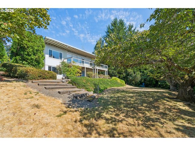 10435 Sw 63RD Dr, Portland, OR 97219