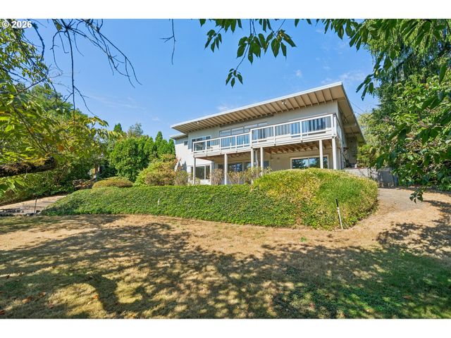 10435 Sw 63RD Dr, Portland, OR 97219