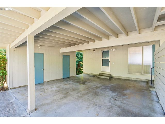 10435 Sw 63RD Dr, Portland, OR 97219