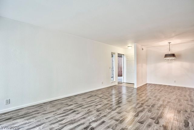 650 Oakmont Avenue 2111, Las Vegas, NV 89109