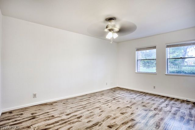 650 Oakmont Avenue 2111, Las Vegas, NV 89109