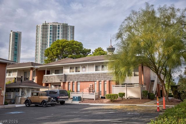 650 Oakmont Avenue 2111, Las Vegas, NV 89109