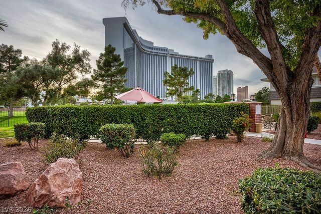 650 Oakmont Avenue 2111, Las Vegas, NV 89109
