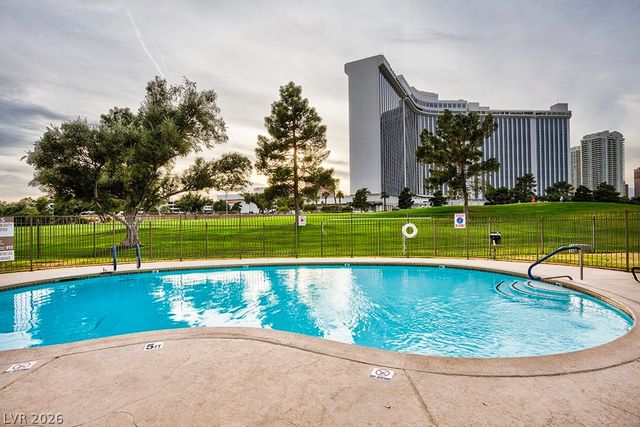 650 Oakmont Avenue 2111, Las Vegas, NV 89109