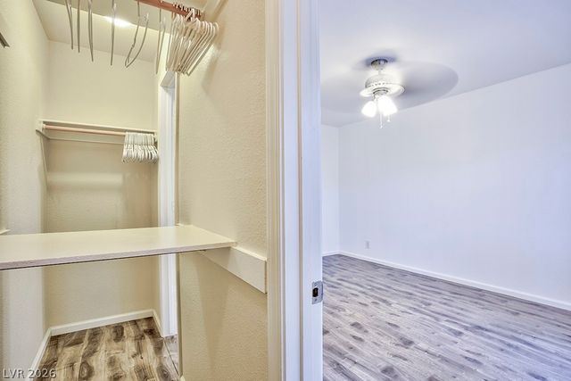 650 Oakmont Avenue 2111, Las Vegas, NV 89109