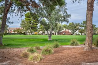 650 Oakmont Avenue 2111, Las Vegas, NV 89109