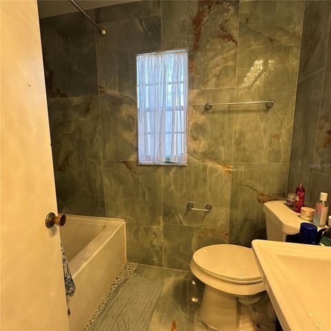 7100 SCRUBOAK LANE, Orlando, FL 32818