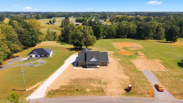 203 Marys Lane, Lafayette, TN 37083