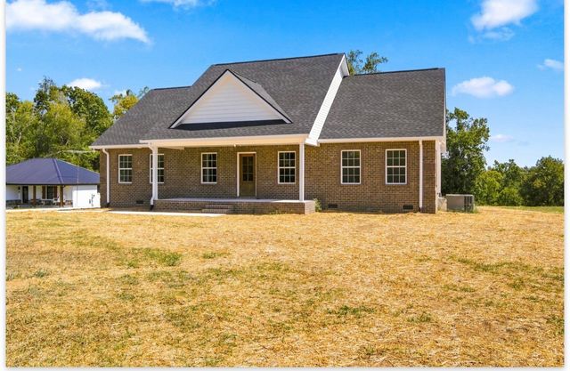 203 Marys Lane, Lafayette, TN 37083