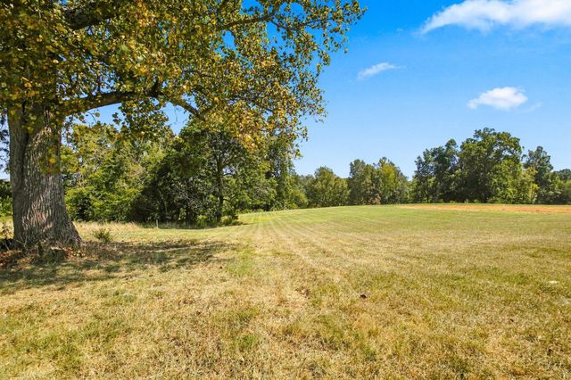 203 Marys Lane, Lafayette, TN 37083