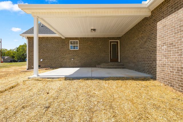 203 Marys Lane, Lafayette, TN 37083