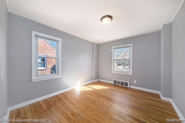 1803 N Connecticut Avenue, Royal Oak, MI 48073
