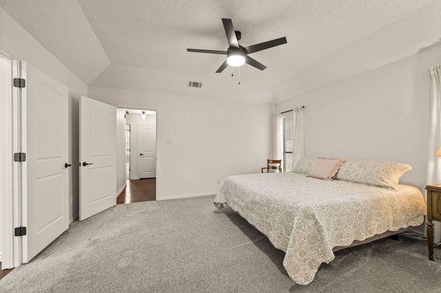 1312 Circle Lane, Bedford, TX 76022