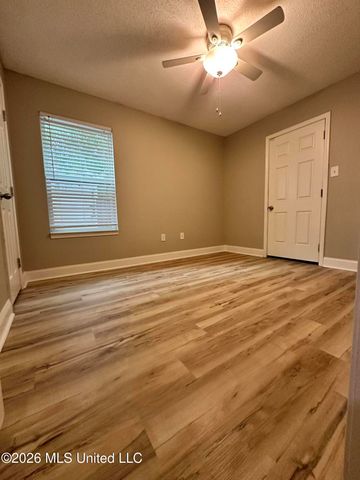 1743 James Buchanan Drive, Biloxi, MS 39531