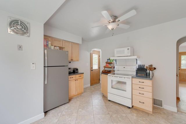 2900 S Root River PARKWAY, West Allis, WI 53227