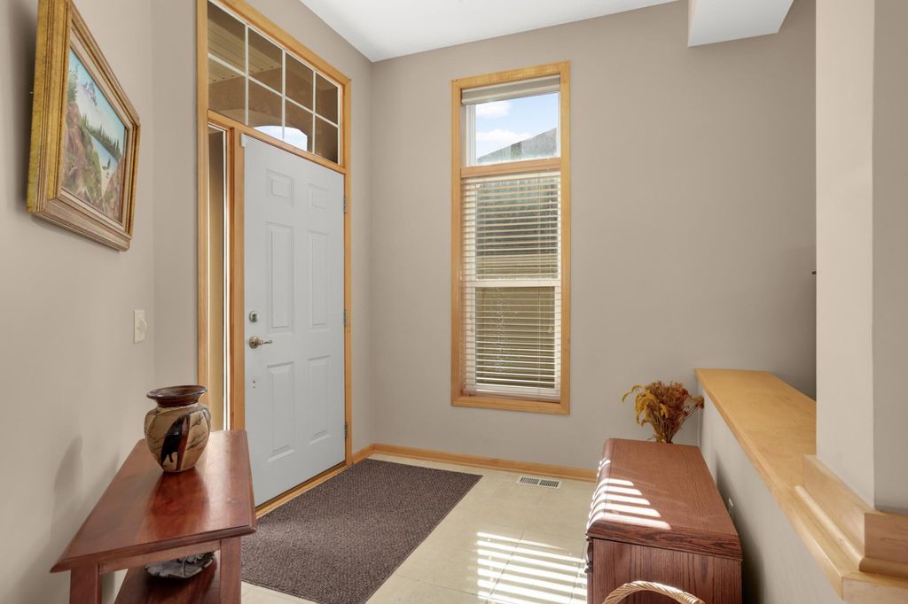 18519 Farmstead Circle, Eden Prairie, MN 55347 — photo 5