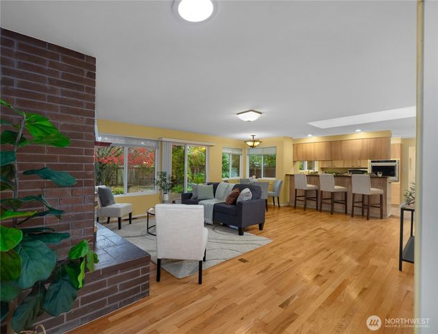 7113 5th Avenue SE, Lacey, WA 98503