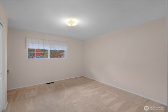 7113 5th Avenue SE, Lacey, WA 98503