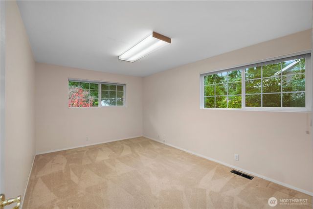 7113 5th Avenue SE, Lacey, WA 98503