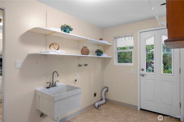 7113 5th Avenue SE, Lacey, WA 98503