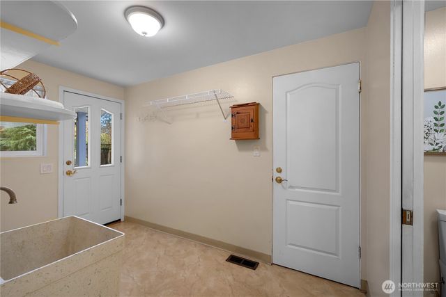 7113 5th Avenue SE, Lacey, WA 98503