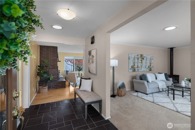 7113 5th Avenue SE, Lacey, WA 98503