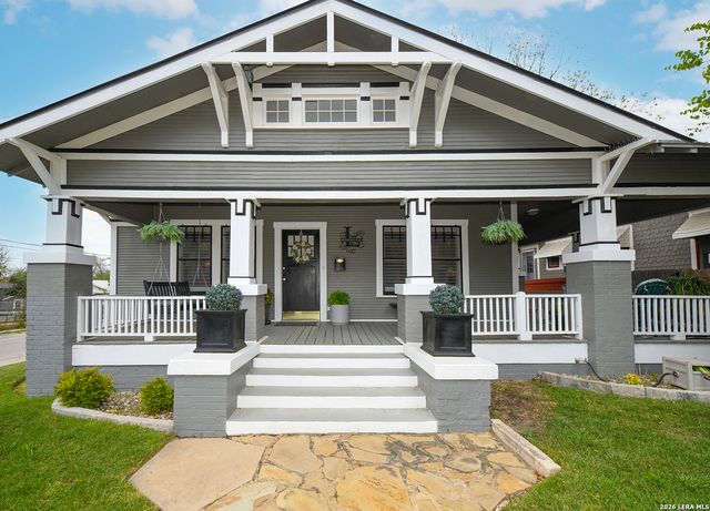 947 W Agarita, San Antonio, TX 78201