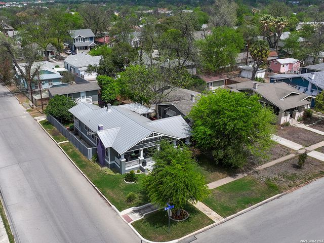 947 W Agarita, San Antonio, TX 78201