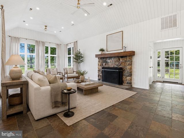 5865 DEALE BEACH RD, Deale, MD 20751
