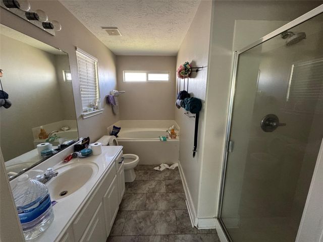 502 S Hyannis Port Street, Crosby, TX 77532