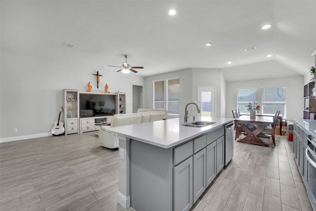 1340 Collett Sublett Road, Kennedale, TX 76060