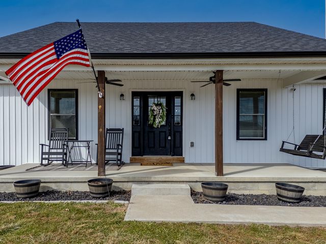 862 Peasticks Road, Owingsville, KY 40360