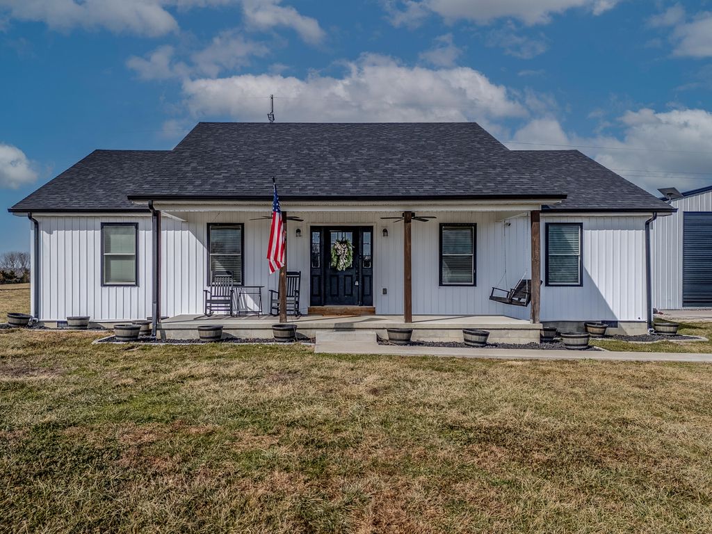 862 Peasticks Road, Owingsville, KY 40360
