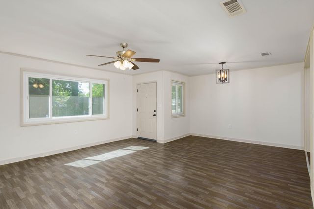 108 Barron St., Petal, MS 39465