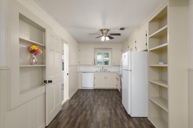 108 Barron St., Petal, MS 39465