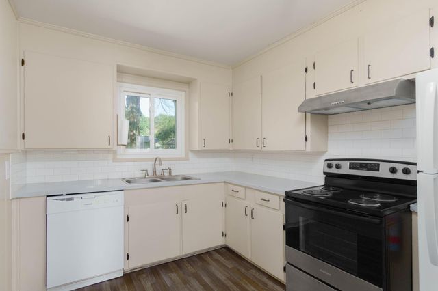 108 Barron St., Petal, MS 39465