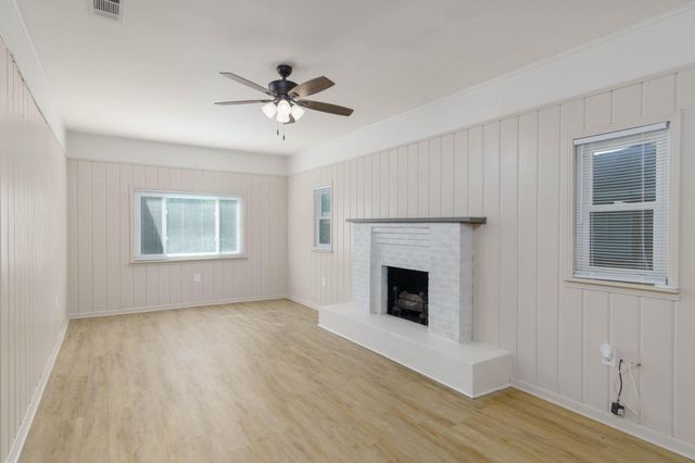 108 Barron St., Petal, MS 39465