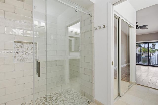 8555 Ardoch Rd, Miami Lakes, FL 33016