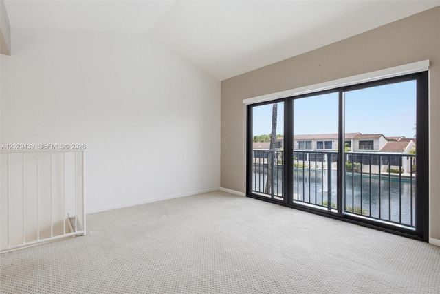 8555 Ardoch Rd, Miami Lakes, FL 33016